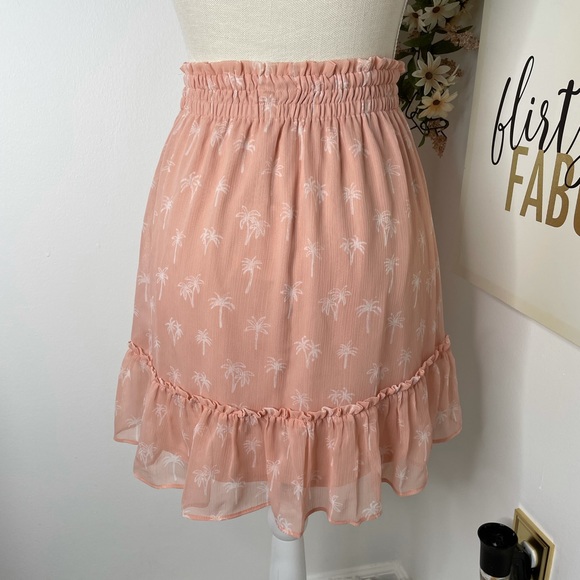 LC Lauren Conrad Smocked Waist Flounce Skirt - Picture 2 of 4